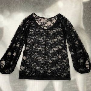 Black lace bubble sleeve top Sz L